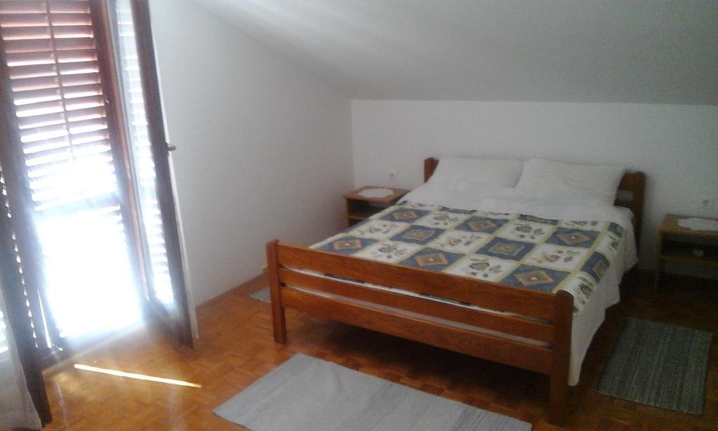 Apartment Rogic Биоград-на-Мору Экстерьер фото