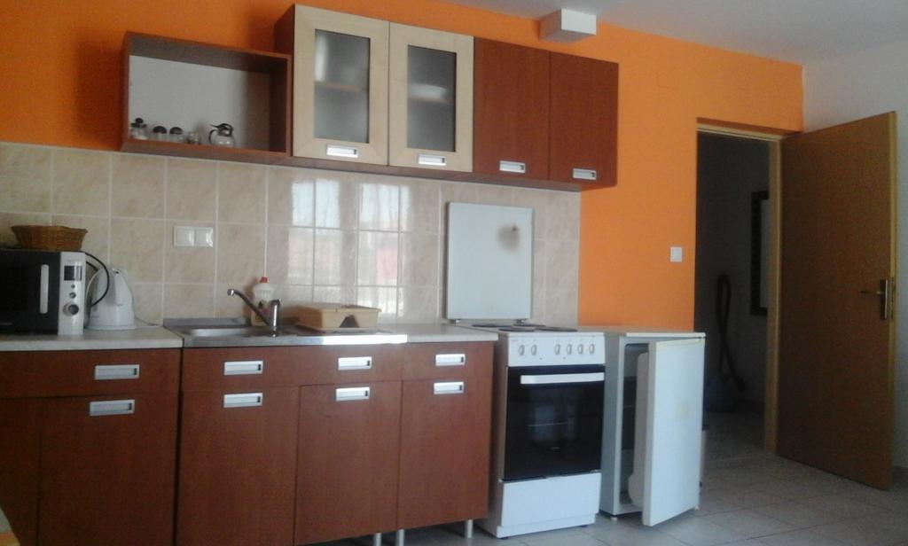 Apartment Rogic Биоград-на-Мору Экстерьер фото